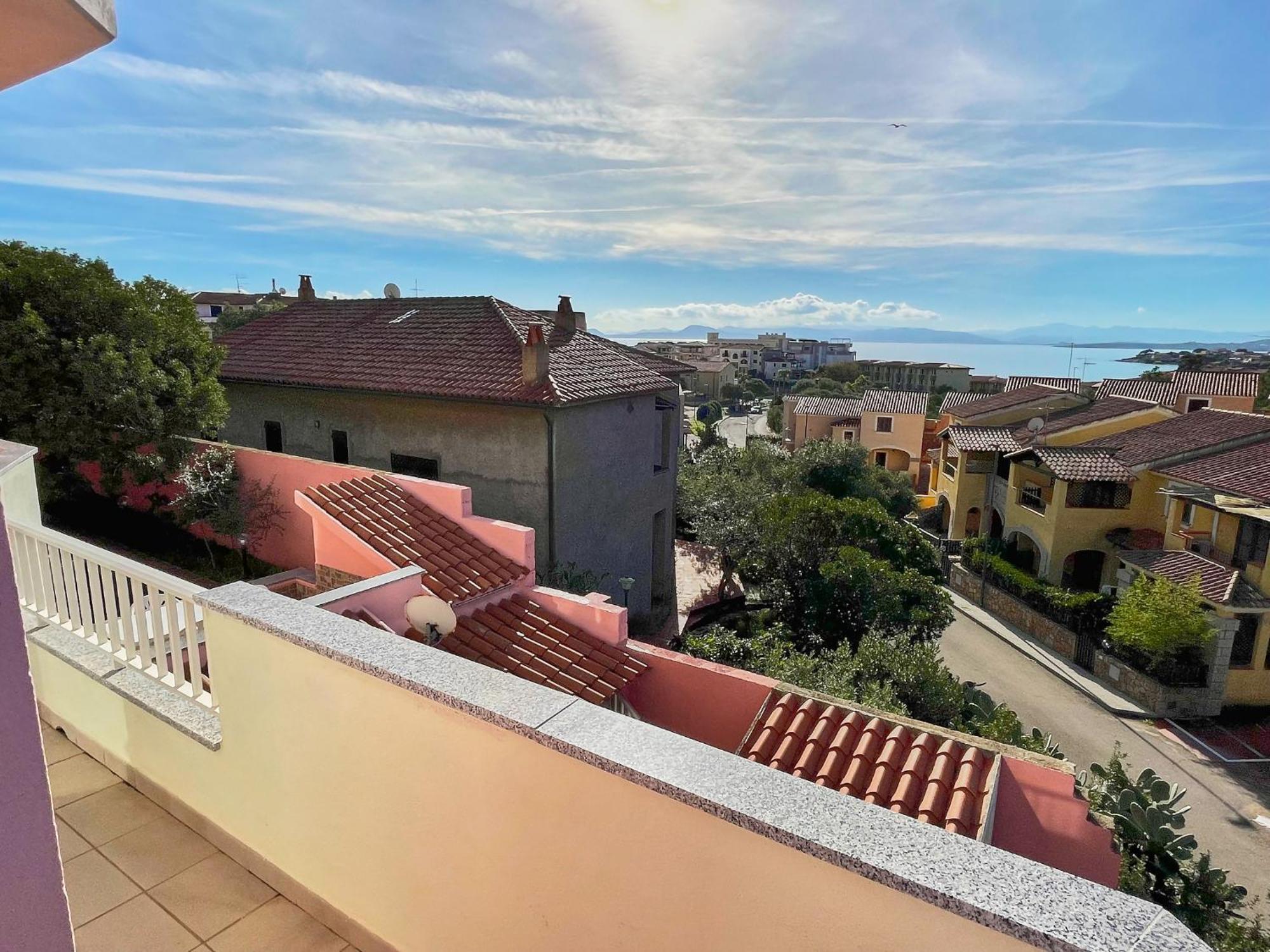 Tramontana Vista Mare 300M Dalla Spiaggia Golfo Aranci Bagian luar foto